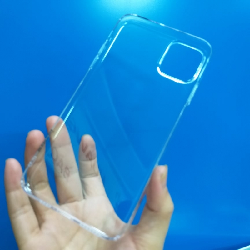 Ốp Lưng iPhone 11 Pro Max Cứng Trong Suốt Hiệu Memumi phủ nano chống xước, chất liệu cứng cáp, không ố vàng hay xỉn màu khi sử dụng.
